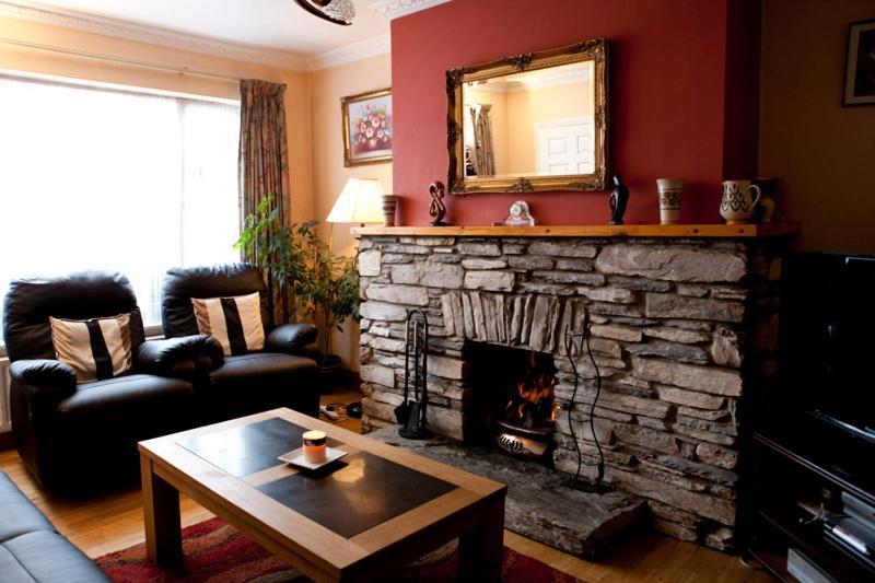 Avelow House B&B Kenmare Bagian luar foto